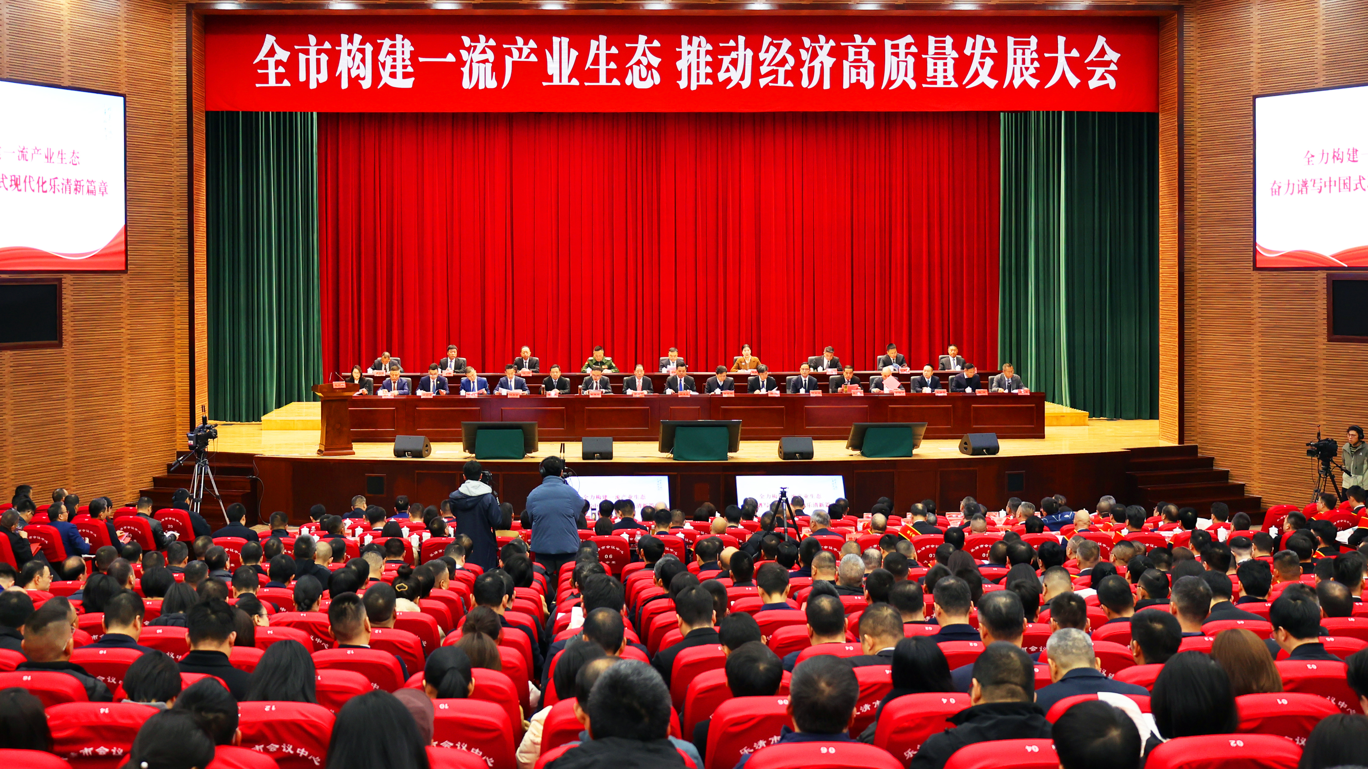 开门捷报！完美真人获多项“热辣滚烫”大奖